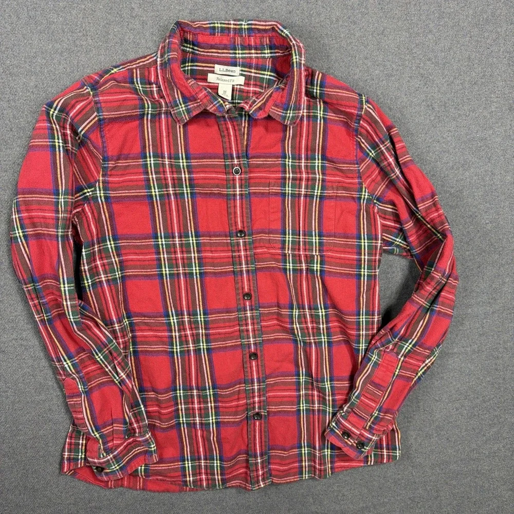 L.L. Bean Womens Med Plaid Flannel Shirt Relaxed Fit Cabincore Outdoor Button Up - Picture 2 of 7